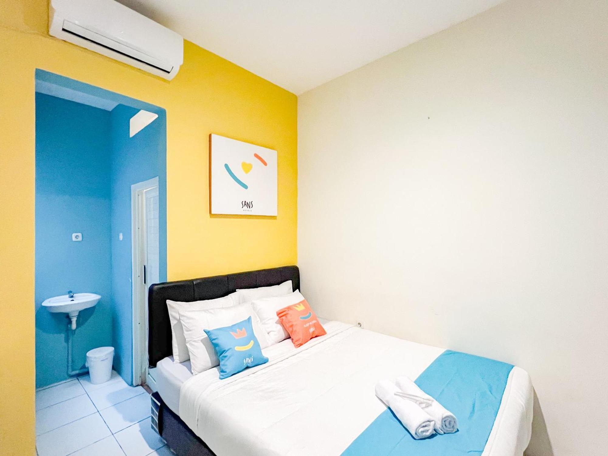 Sans Stay Bukit Palma Citraland Сурабая Екстериор снимка